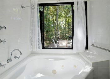 Tiona Palms Holiday Park - Hervey Bay Accommodation 2