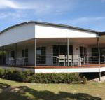 14 Zircon Street Centrally located family home with covered deck close to patrolled beach  shops - Hervey Bay Accommodation