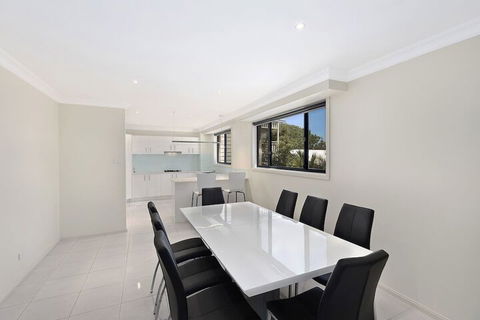 North Entrance Beach House - Hervey Bay Accommodation 5