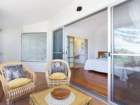 EAST COAST ESCAPES Lighthouse Studio - Hervey Bay Accommodation 6