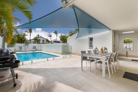 Perfectly Placed Noosa Heads - Hervey Bay Accommodation 2