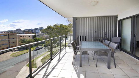 Amalfi Unit 11 Above All Else 50 King Street - Hervey Bay Accommodation 1
