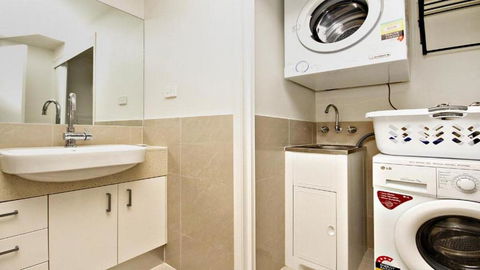 Amalfi Unit 11 Above All Else 50 King Street - Hervey Bay Accommodation 4