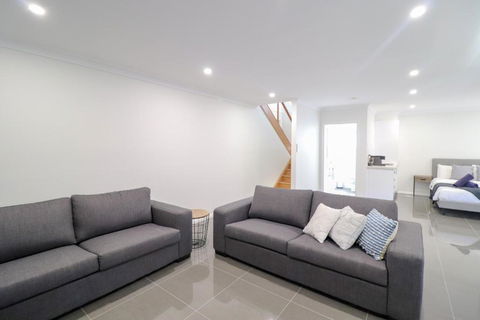 Beachside Oasis - Tourism Hervey Bay 2