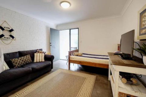 AtTHE COVE - Hervey Bay Accommodation 7