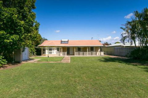 Cozy Family Holiday House - Hervey Bay Accommodation 2