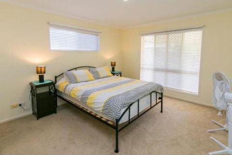 Cozy Family Holiday House - Hervey Bay Accommodation 5