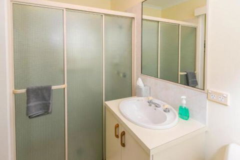 Cozy Family Holiday House - Hervey Bay Accommodation 4