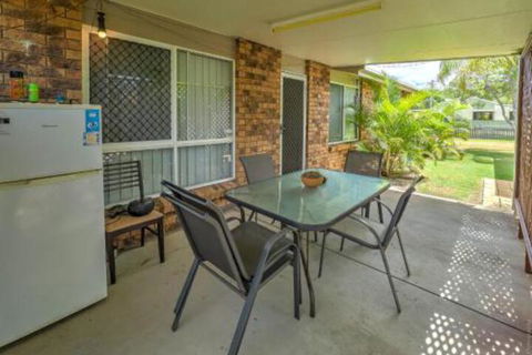 Affordable Holiday Home - Hervey Bay Accommodation 4