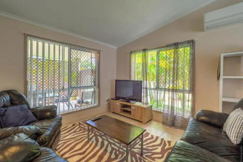 Affordable Holiday Home - Hervey Bay Accommodation 0