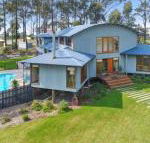 Tura Tree House - Tourism Hervey Bay