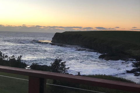 Absolute Oceanfront Cottage - Hervey Bay Accommodation 7