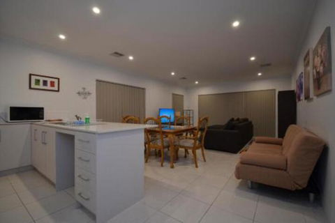 Park View Modern House - Tourism Hervey Bay 4