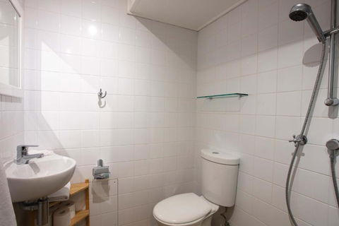 Mowamba B2 Three Bedroom - Hervey Bay Accommodation 4