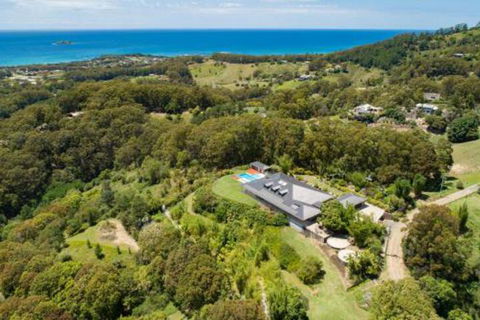 Mont Sapphire Luxury Estate - Hervey Bay Accommodation 5