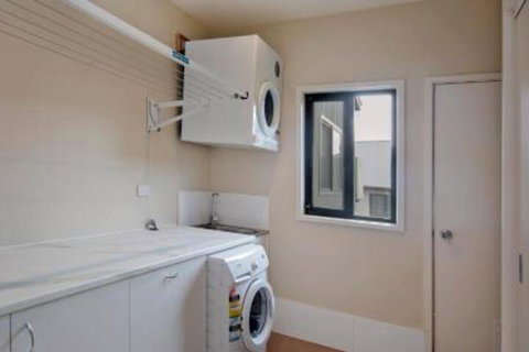 Rocky Cottage - Hervey Bay Accommodation 3