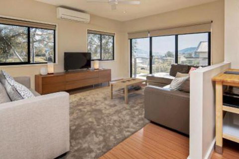 Rocky Cottage - Hervey Bay Accommodation 0