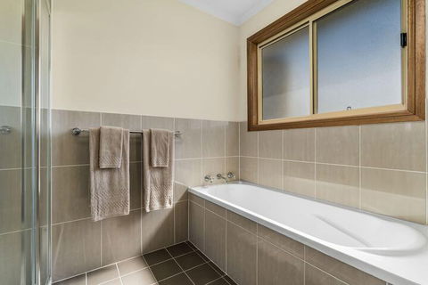 Reflections Holiday Parks Grabine - Tourism Hervey Bay 7