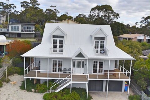 Monterey Bay Of Fires - Tourism Hervey Bay 1