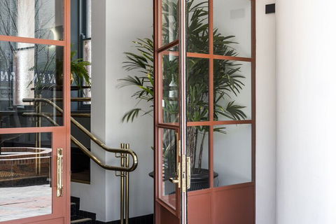 Tattersalls Hotel - Hervey Bay Accommodation 3
