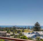 Coffs Jetty Beach House - Hervey Bay Accommodation