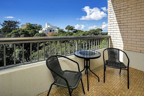 HAMP1 Bright Apartment In Cremorne - Hervey Bay Accommodation 4