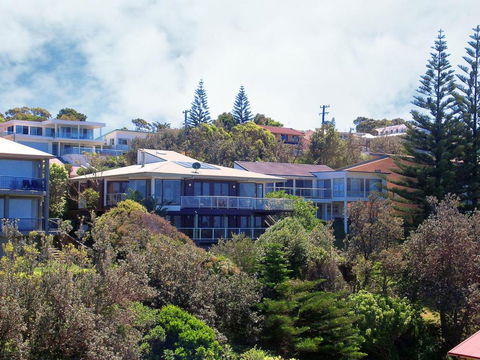 BEDARRA MOLLYMOOK BEACH - Hervey Bay Accommodation 6