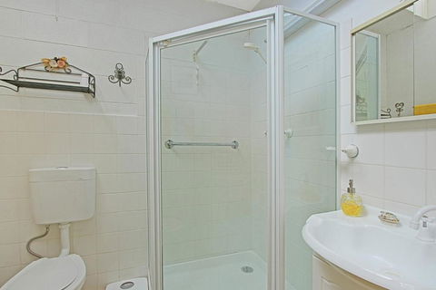 Mitchell Parade 3 / 11 13 - Hervey Bay Accommodation 7