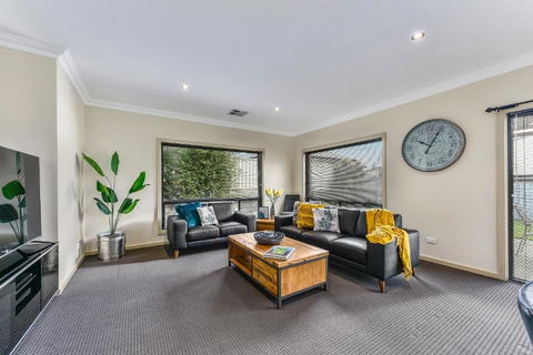 Accommodation On Lansell 2 - Hervey Bay Accommodation 3