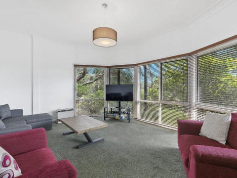 NICHE On NOBLE Ever Changing Vista - Hervey Bay Accommodation 1