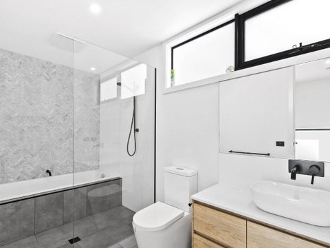POINT BREAK NEW LISTING 2019 - Hervey Bay Accommodation 6