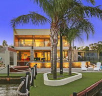 Lang Street Luxury Retreat Mulwala - Hervey Bay Accommodation
