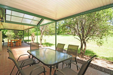 Valley Haven 3 Bedrooms Close To The Village! - Hervey Bay Accommodation 2