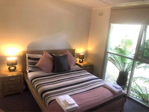 Russell Falls Holiday Cottages - Hervey Bay Accommodation 2