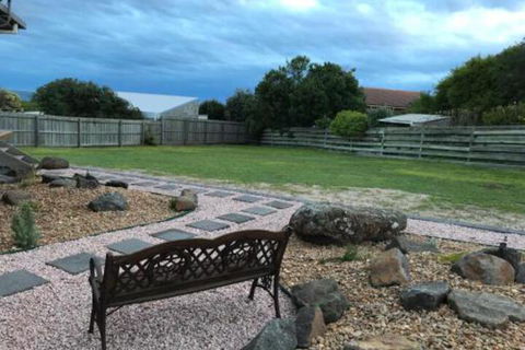 OCEAN BREEZE - Hervey Bay Accommodation 0