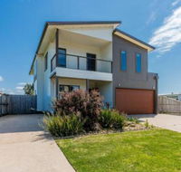 SURFSIDE LAKEVIEWS FREE WIFI - Hervey Bay Accommodation
