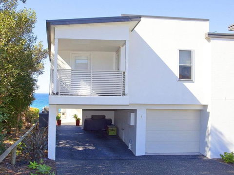 Aqua Views Over Jones Beach - Hervey Bay Accommodation 6