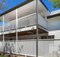Blake Loft on Manning 500 metres to two beaches - Hervey Bay Accommodation