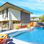 Isthmus On Jones Beach - Hervey Bay Accommodation 0