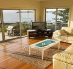 Joness Beach House perfect location with views - Hervey Bay Accommodation
