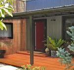 Lovett quirky stylish with a bush backdrop - Hervey Bay Accommodation