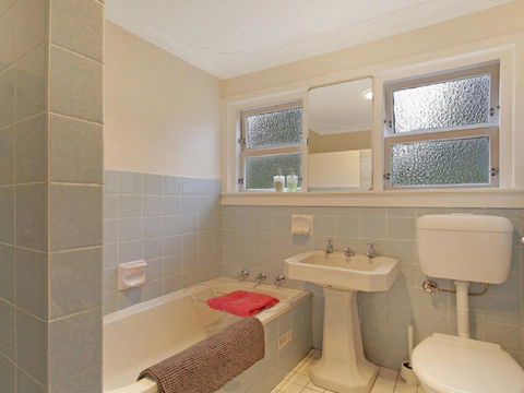 Number 12 July Special 3 Nights For Price Of 2 - Tourism Hervey Bay 5