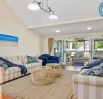 Sandy Shores character charm outdoor spa - Tourism Hervey Bay