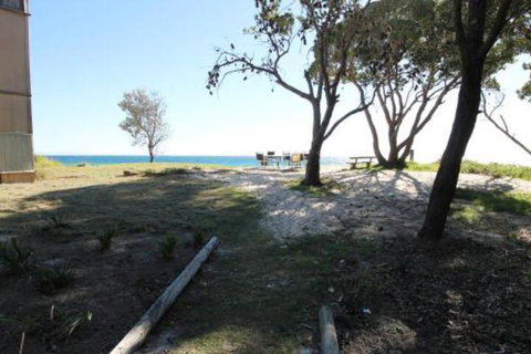 Signal Cottage - Hervey Bay Accommodation 2