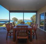 Waterfront on Osprey - Hervey Bay Accommodation
