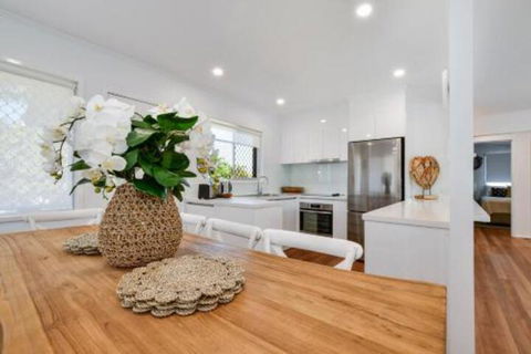 ROSIES BACH - Hervey Bay Accommodation 4