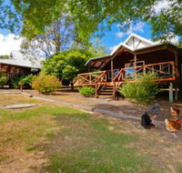 Sunnyhurst Chalets Rural Stay - Tourism Hervey Bay