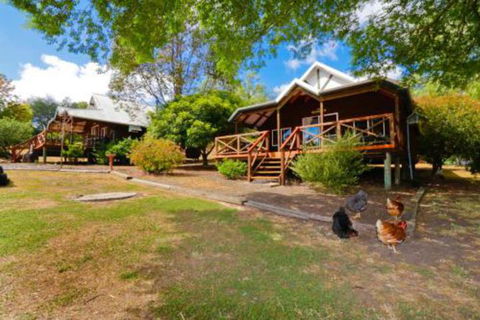Sunnyhurst Chalets Rural Stay - Hervey Bay Accommodation 0