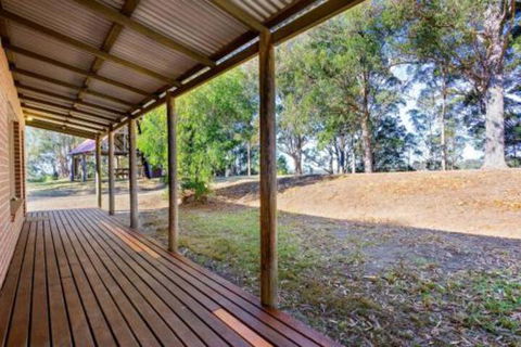 Braeside Cabin Three Parsonsia - Hervey Bay Accommodation 2