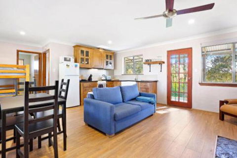 Braeside Cabin Three Parsonsia - Hervey Bay Accommodation 5